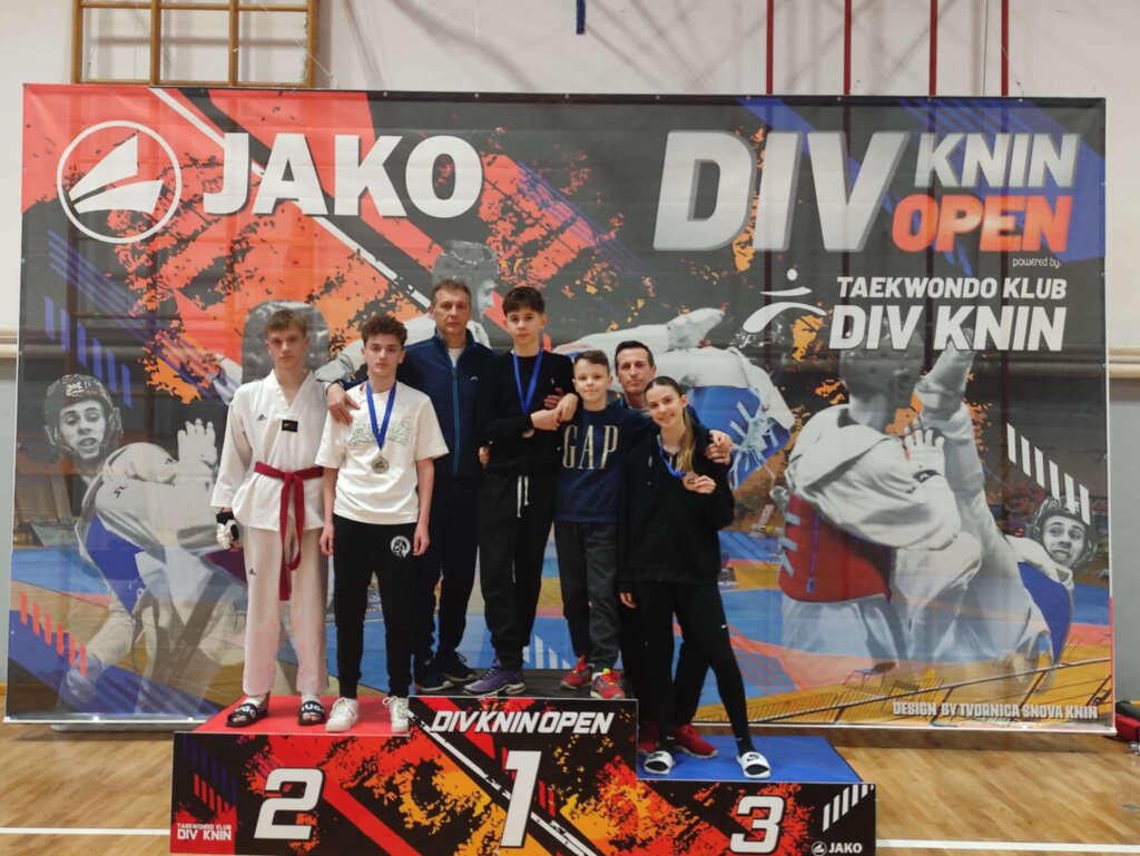 Nove medalje za članove Taekwondo kluba Radnik