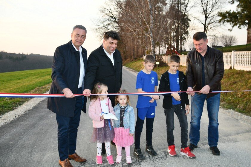 [FOTO/VIDEO] Svečano otvorena cesta Povelić – Većeslavec