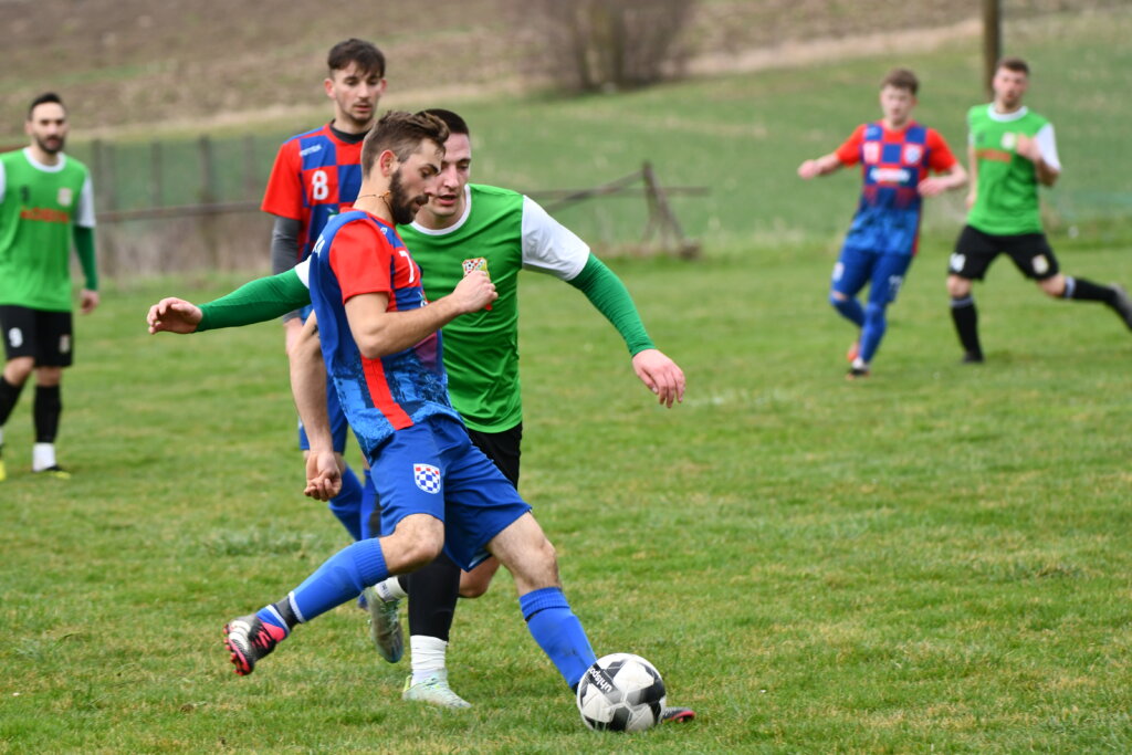 NOGOMET 2. ŽNL Poraz Gornje Rijeke i Čvrsteca, pobjeda Bojovnika