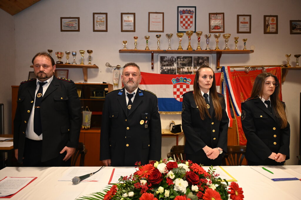 [FOTO] Dobrovoljno vatrogasno društvo Bojnikovec održalo godišnju skupštinu