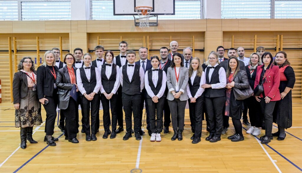 [FOTO] Gospodarska škola Varaždin domaćin regionalnog natjecanja „Poslovni izazov“