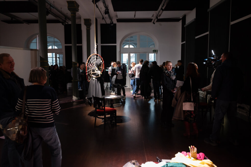 Multimedijalna Introspekcija 20