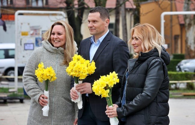 Narcisi 150325 Autor Fotografije Drazen Kopac 1.jpg 648x432 Q85 Subsampling 2