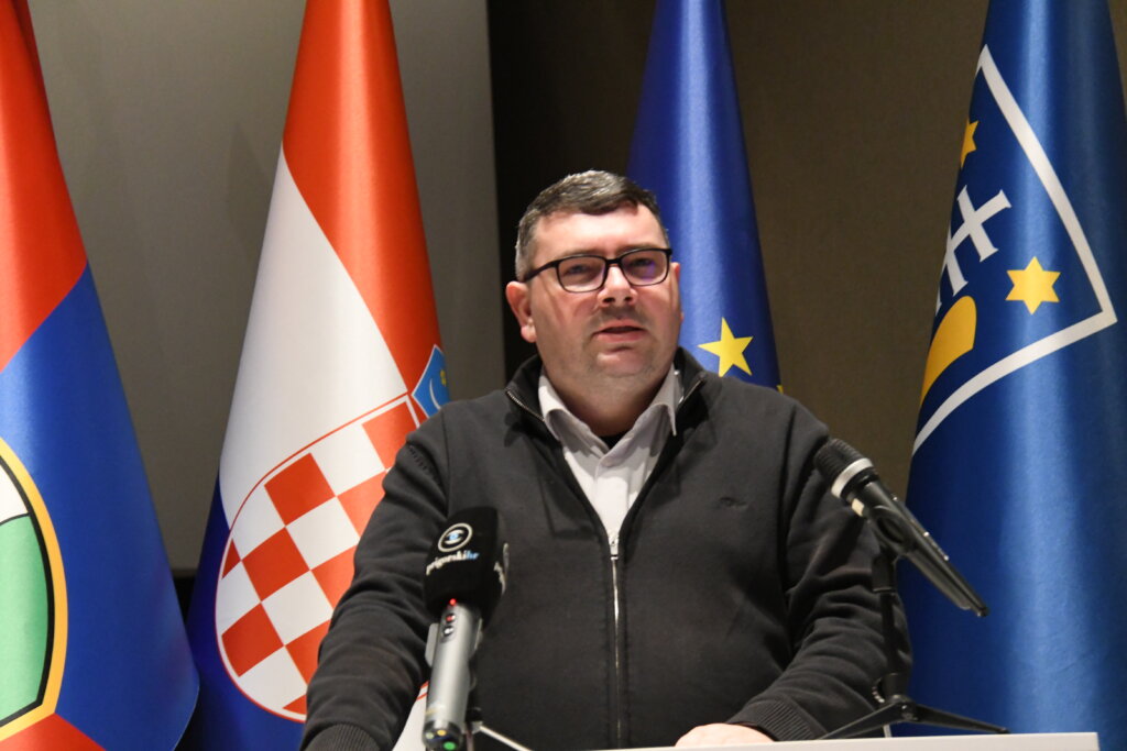 Vijećnik Dejan Pernjak (SDP) o prikupljanim potpisima za referendum: Jesu li za taj postupak zatražena nadležna rješenja od Grada?