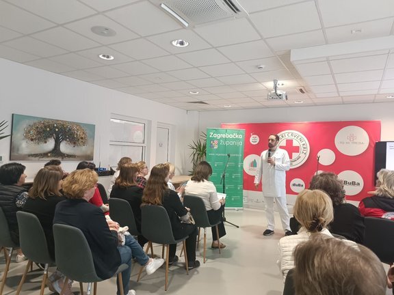 1000100072 1.jpg 648x432 Q85 Subsampling 2