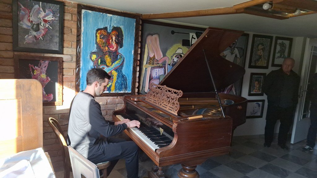 20250409 173347 1024x576