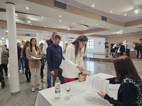 20250423 121157.jpg 648x432 Q85 Subsampling 2