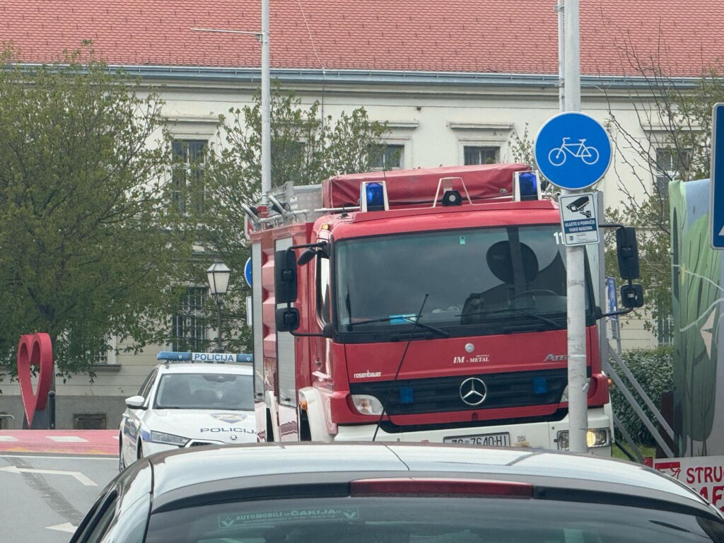 3bc506b8 41d4 40c0 8fc7 22b7671156fc