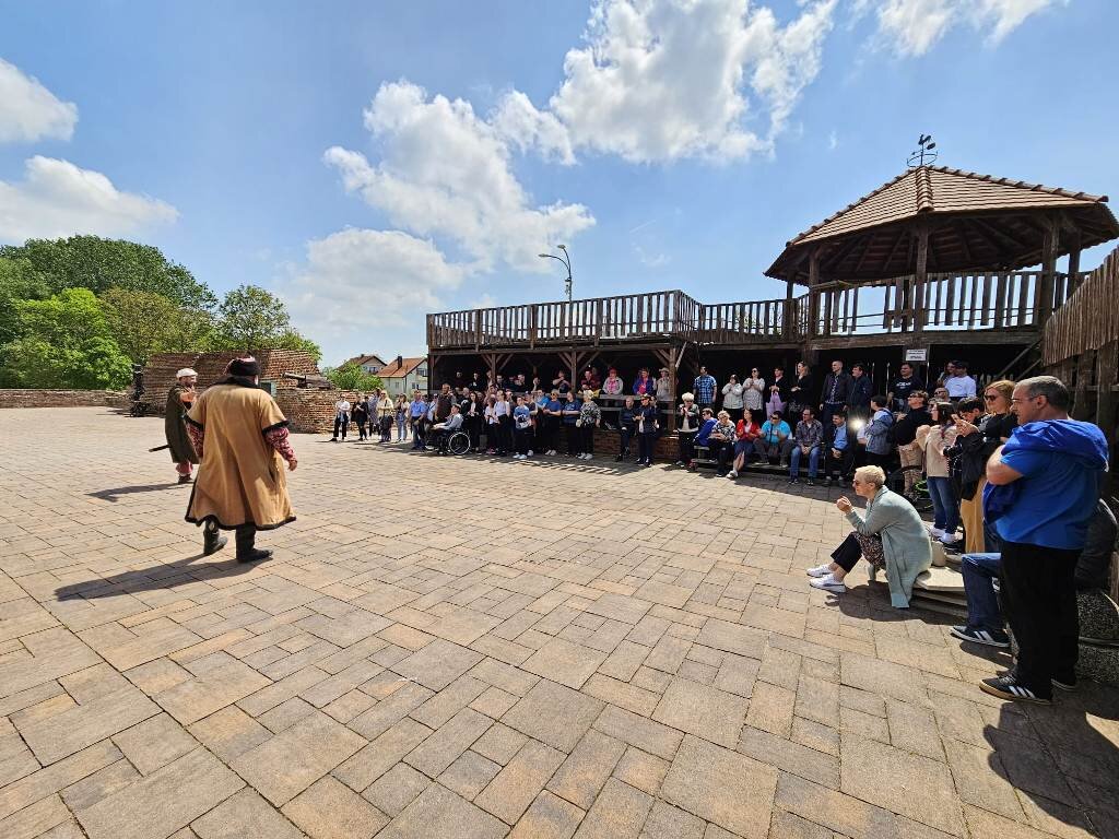 494312355 1117838057052924 5018171815470738897 N