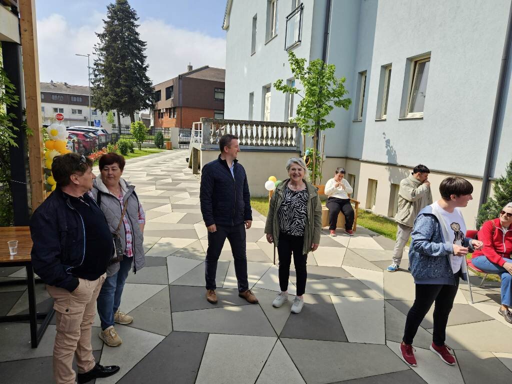 494352298 1117836960386367 9033655057893403578 N