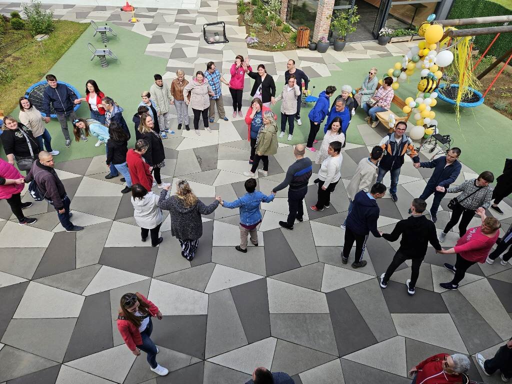 494608098 1117842457052484 95714468485083522 N