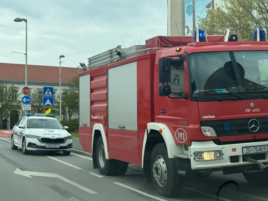 9debc960 C46d 4945 8e2e 1ec069c715ef