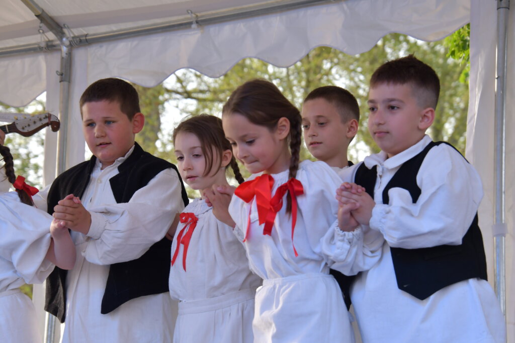 [VIDEO] ĐURĐEVO POD GORJANSKOM LIPOM KUD Križevci razveselio okupljene