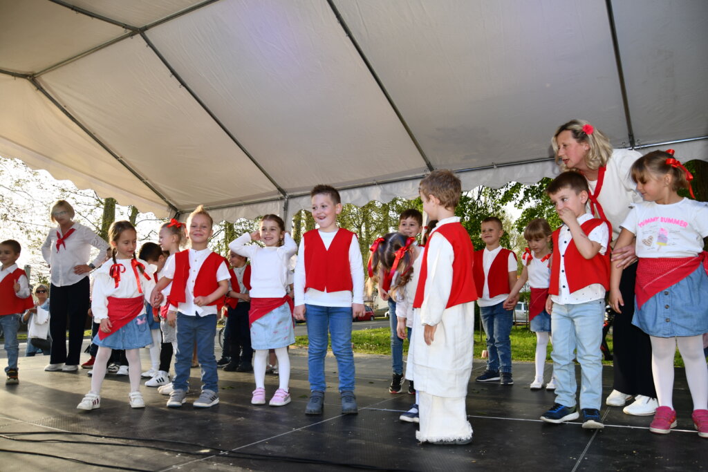 [VIDEO] ĐURĐEVO POD GORJANSKOM LIPOM Sjajni križevački vrtićanci
