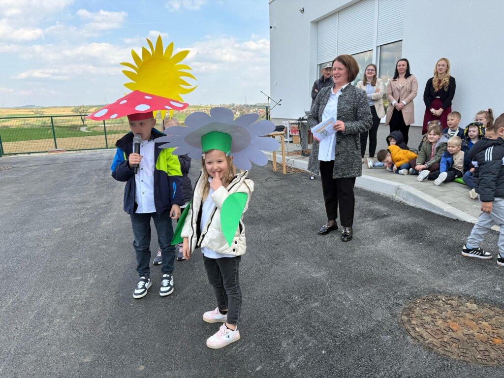 Photo 2025 04 09 16 07 44