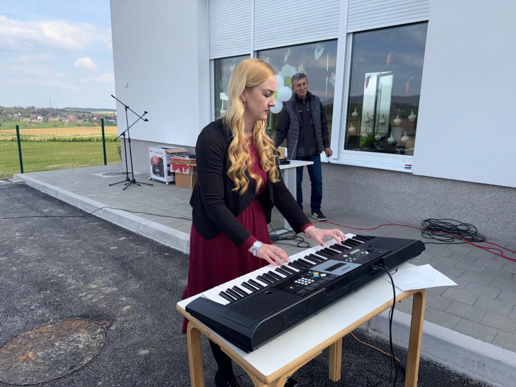 Photo 2025 04 09 16 07 49