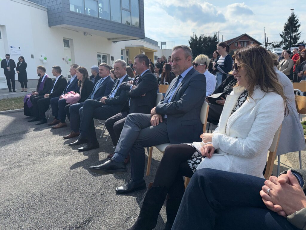 Photo 2025 04 09 16 07 50