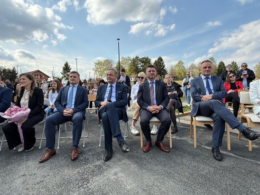 Photo 2025 04 09 16 07 50 1