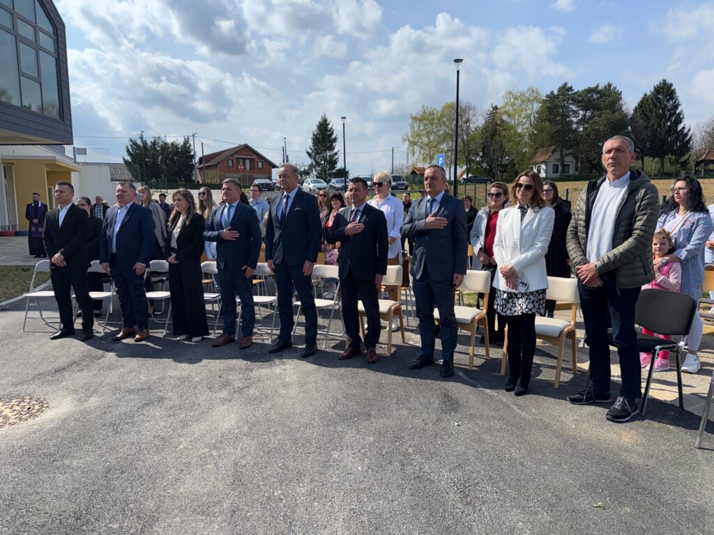 Photo 2025 04 09 16 08 40 1