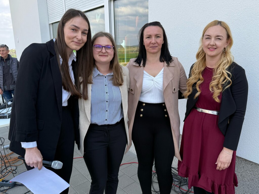 Photo 2025 04 09 16 08 41