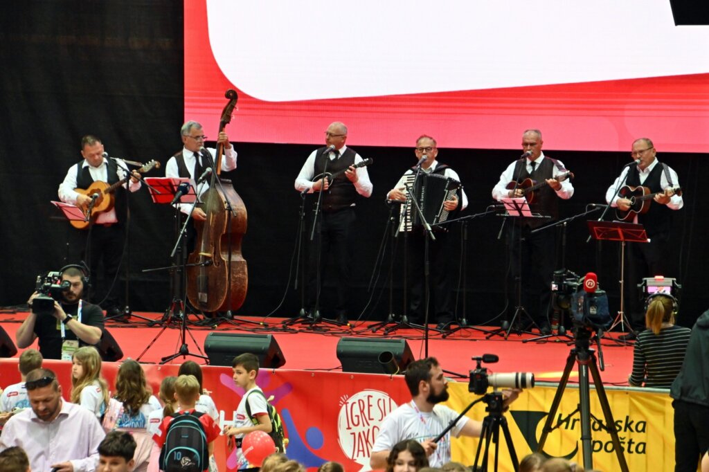 Photo 2025 04 24 13 02 33(3)