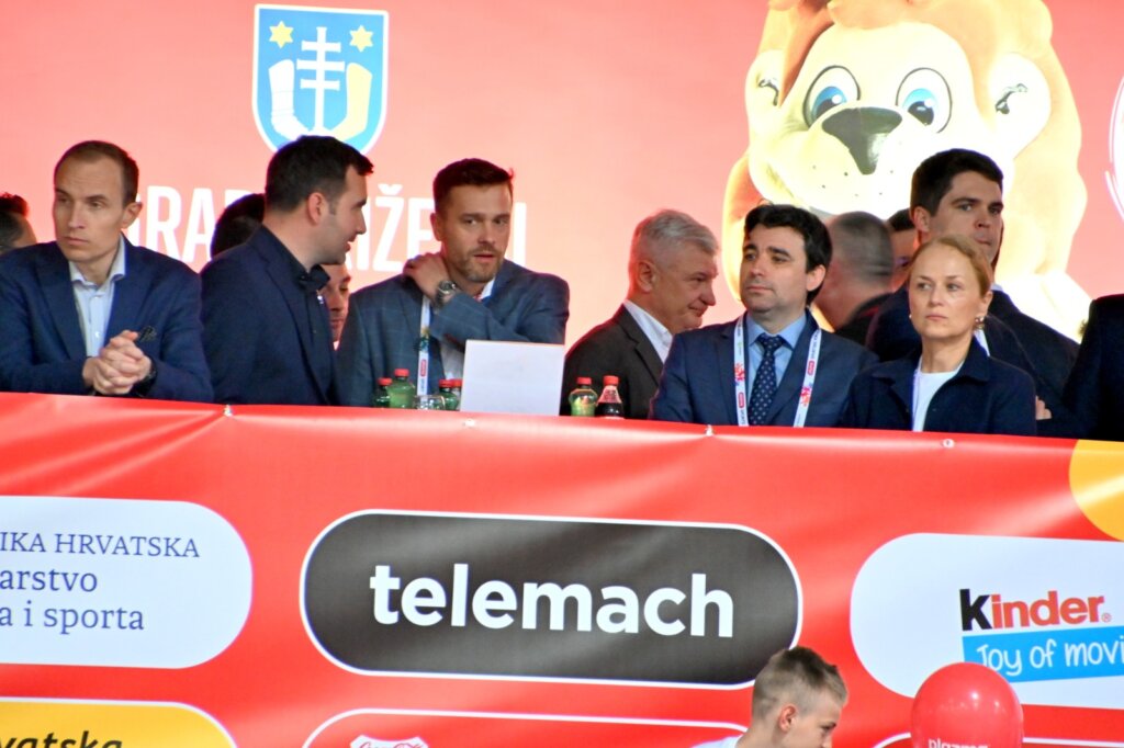 Photo 2025 04 24 13 02 39(4)