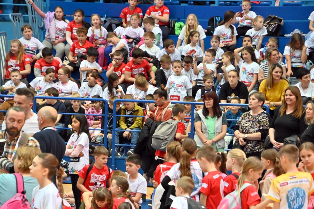 Photo 2025 04 24 13 02 41(11)