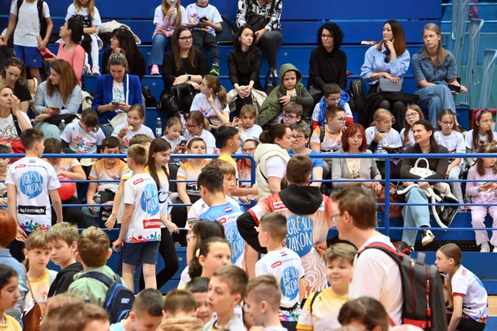 Photo 2025 04 24 13 02 41(9)