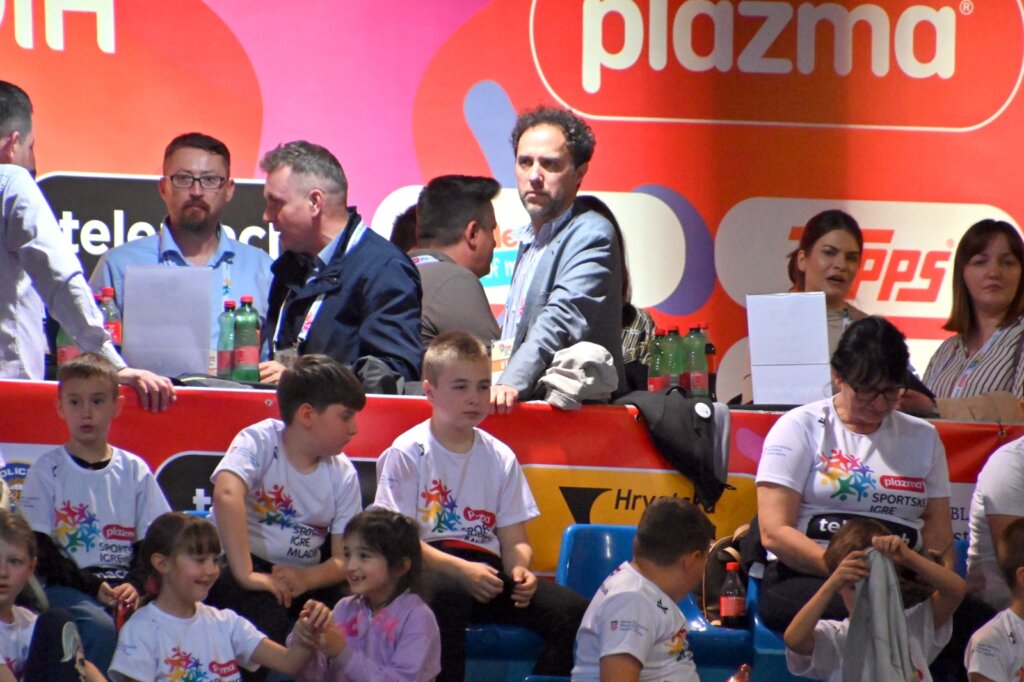 Photo 2025 04 24 13 03 01(3)