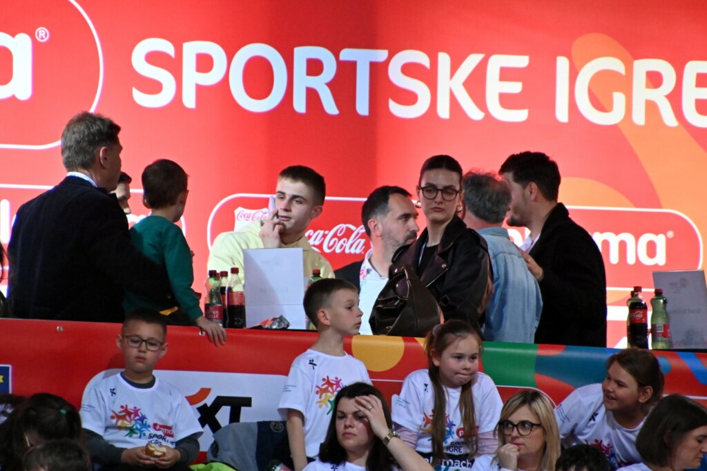 Photo 2025 04 24 13 03 01(4)