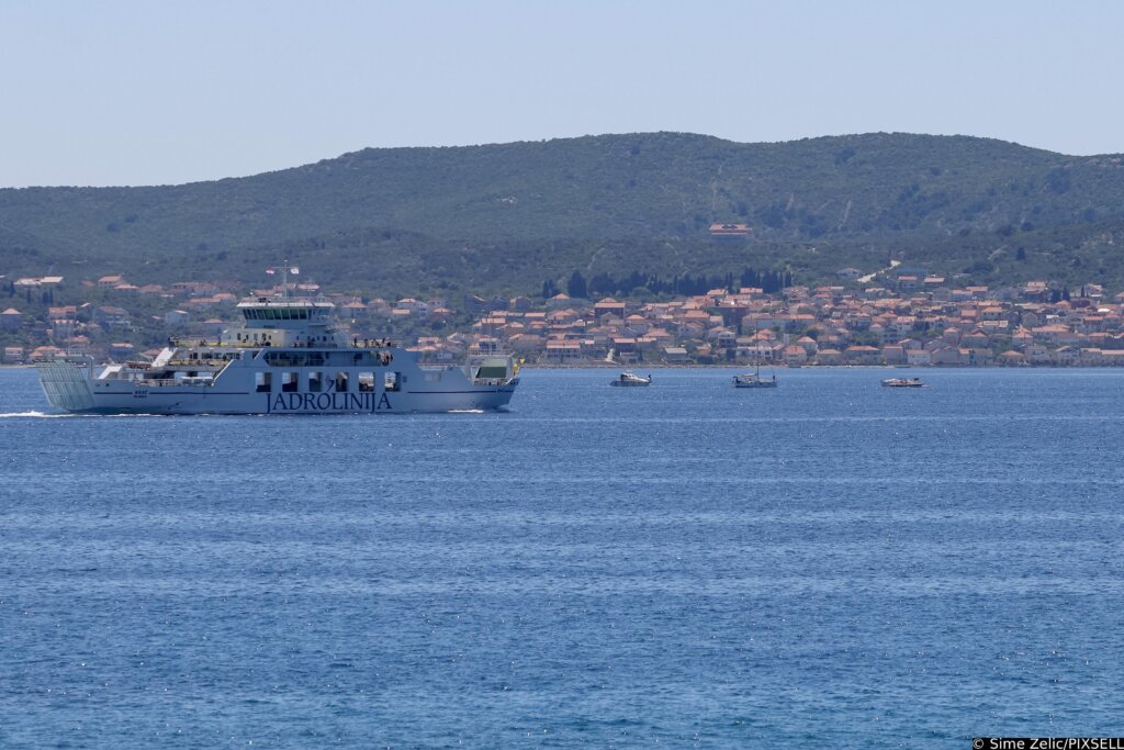 Zadar: Mjesto Sudara Trajekta I Jedrilice