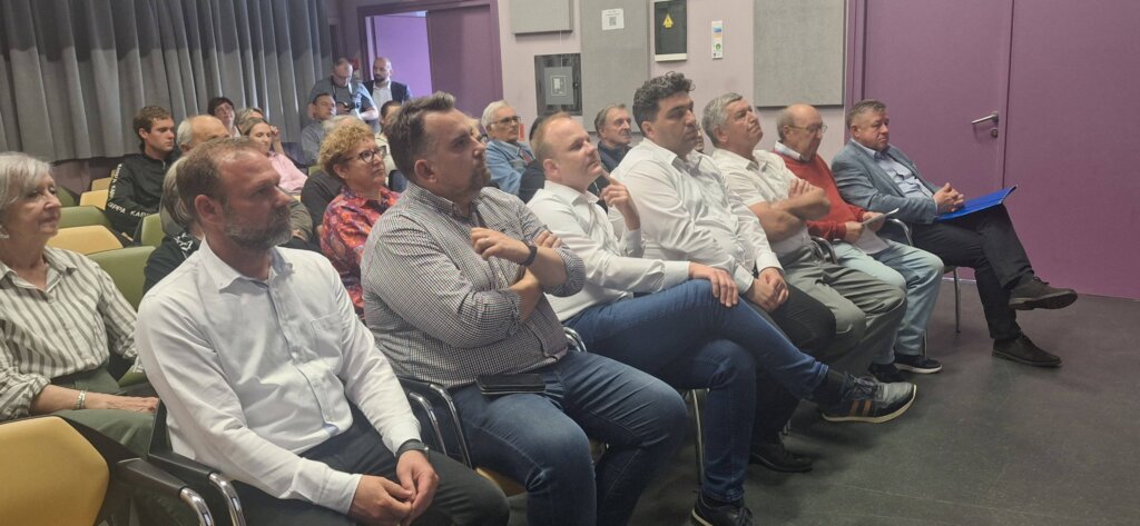 Fb34890c 6880 4c6a A169 1d2d07cd9c77