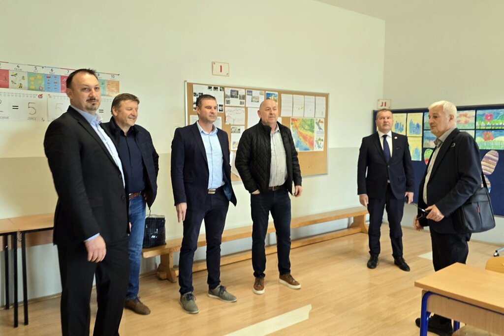 Gnm Obilazak Skola 9