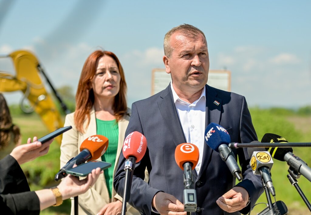 Radovi Brza Cesta Varazdin Krapina Prva Dionica Travanj 2025 (4)