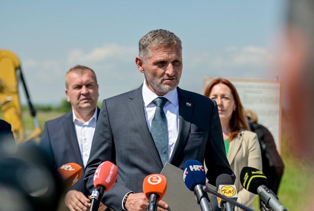 Radovi Brza Cesta Varazdin Krapina Prva Dionica Travanj 2025 (5)