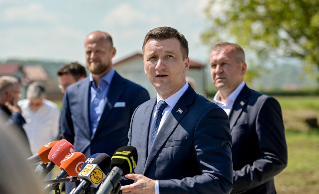 Radovi Brza Cesta Varazdin Krapina Prva Dionica Travanj 2025 (6)