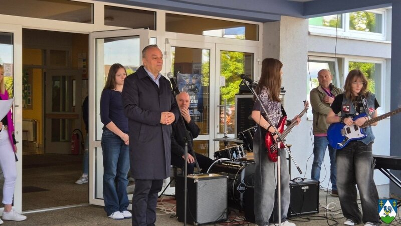 20250510 0948580 800x800 Equal