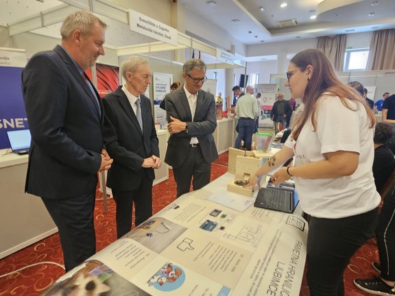 20250521 115623.jpg 648x432 Q85 Subsampling 2