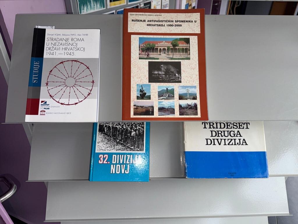 2dfcd99b 4dd2 4a09 88c1 537b84186eb4