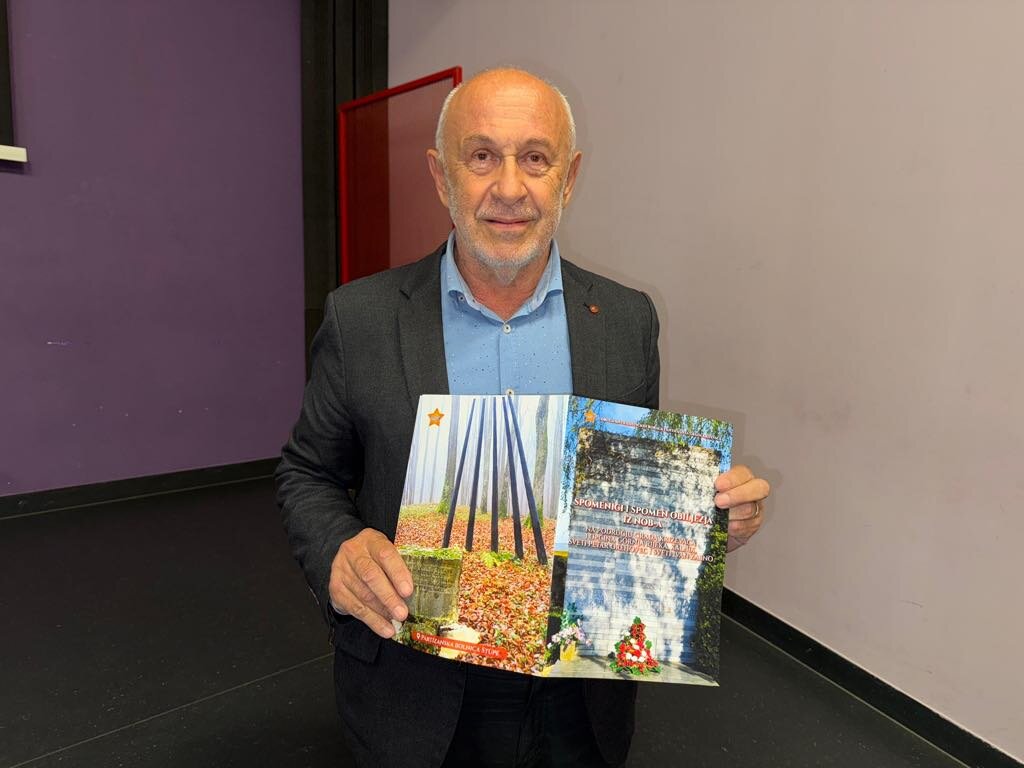 3fd8f8f0 170f 4a68 Bb43 9aacd43a352f