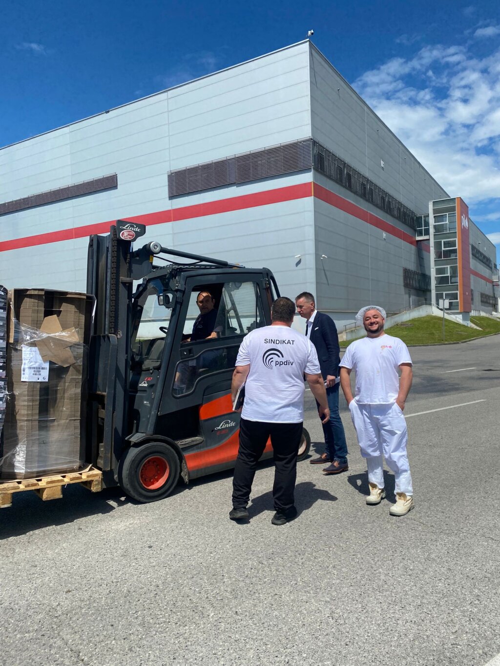 462522c1 Aa54 456d 886b 8ec302daea8a