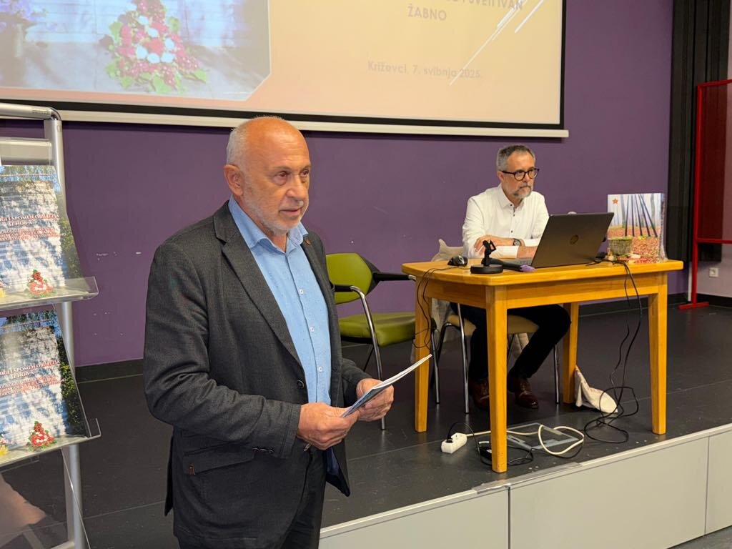 4fc5dff4 3def 4da6 94d3 865b24863b0f