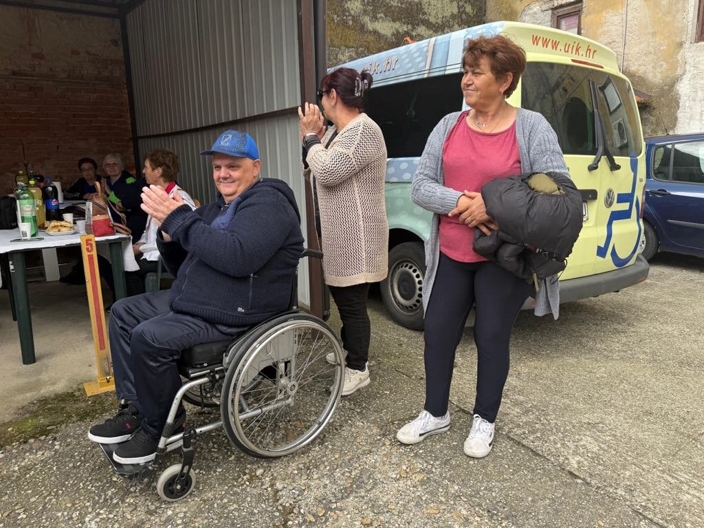 79828075 2522 4652 A38f 971c7f8b791d