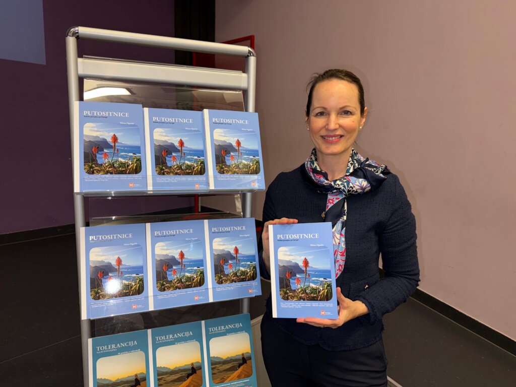 9337516a Ec5f 4f7b 818c A248449767c3