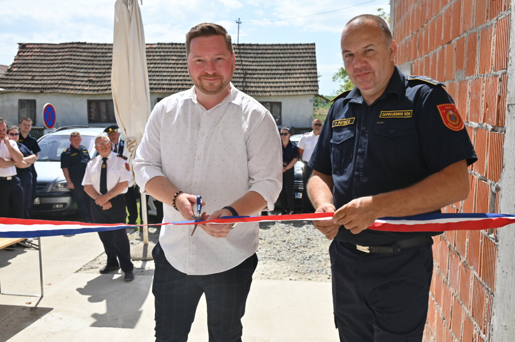 [FOTO] Vatrogasni dom u Farkaševcu zasjao u novom ruhu