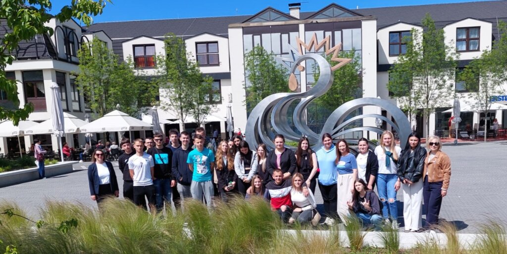 [FOTO] Đurđevački srednjoškolci učili o lokalnoj vlasti iz prve ruke