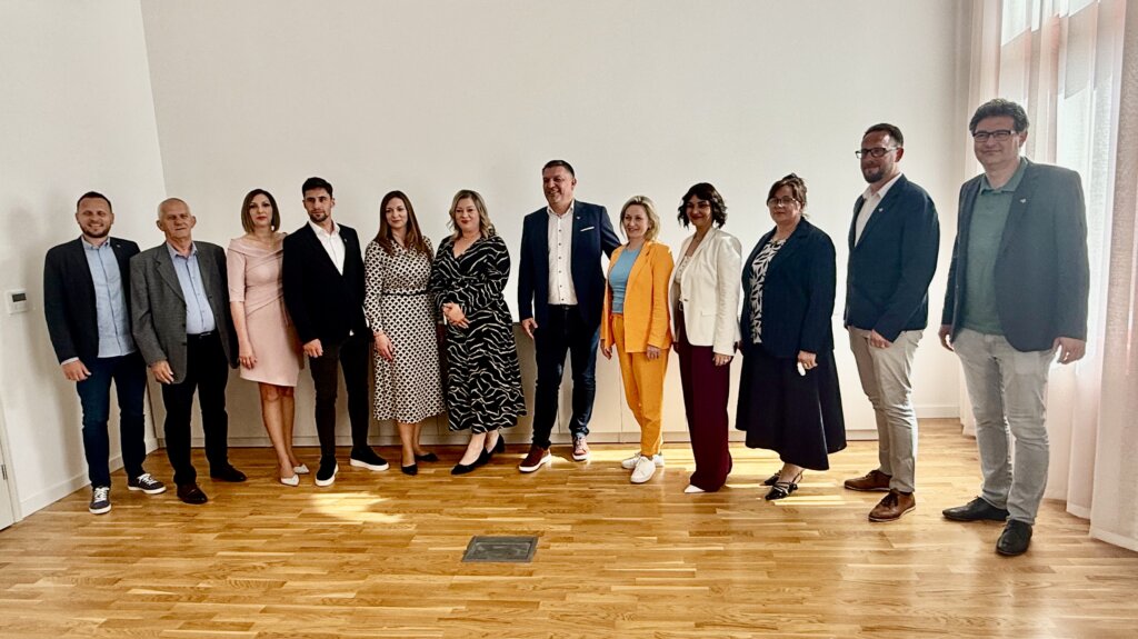 [FOTO/VIDEO] Đurđevačko Gradsko vijeće nema više HDZ-a, za predsjednika Vijeća izabran Željko Lacković