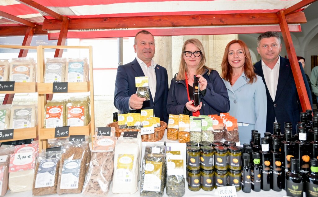 Izlozba Bucinog Ulja (14)