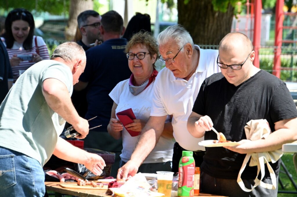 Photo 2025 05 01 15 29 43(2)