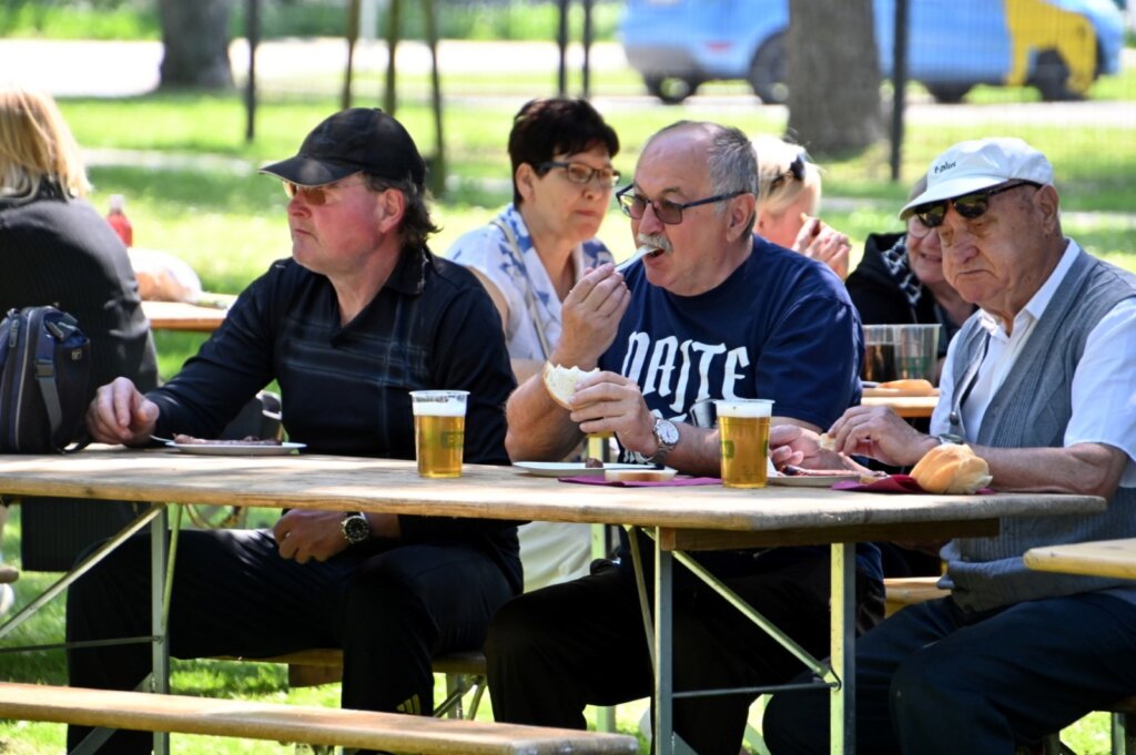 Photo 2025 05 01 15 29 44(1)